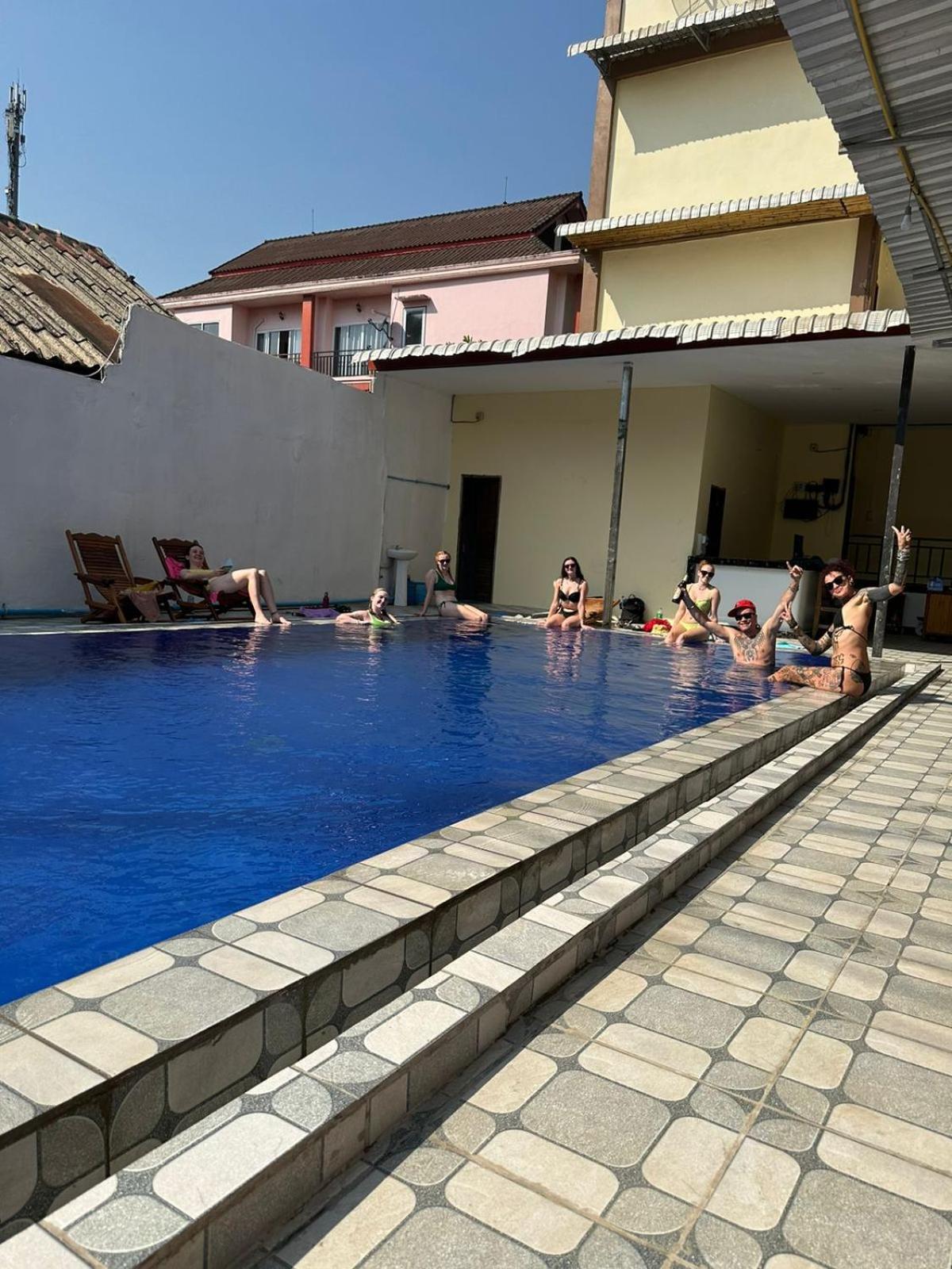 Vang Vieng Global Hotel Экстерьер фото