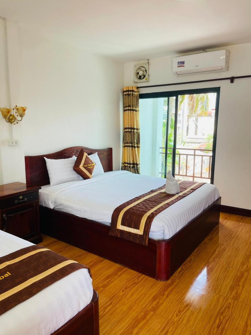 Vang Vieng Global Hotel Экстерьер фото