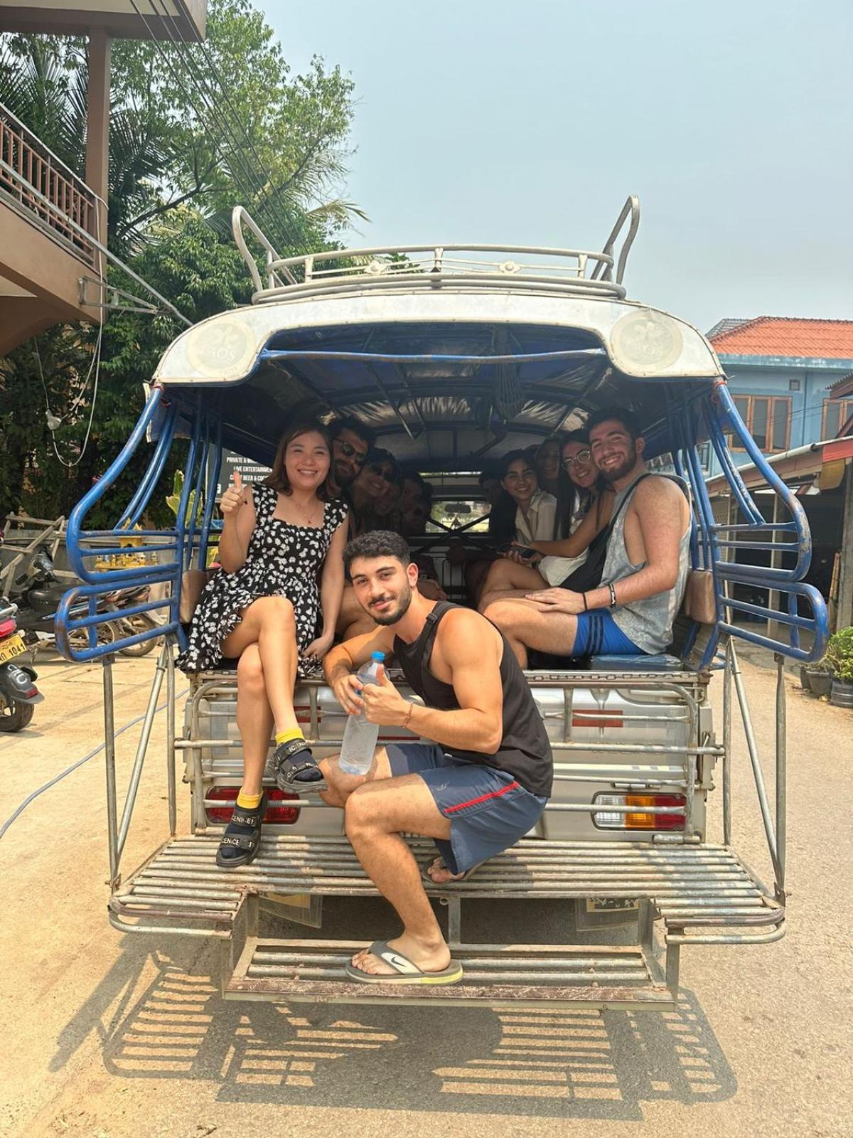 Vang Vieng Global Hostel Экстерьер фото