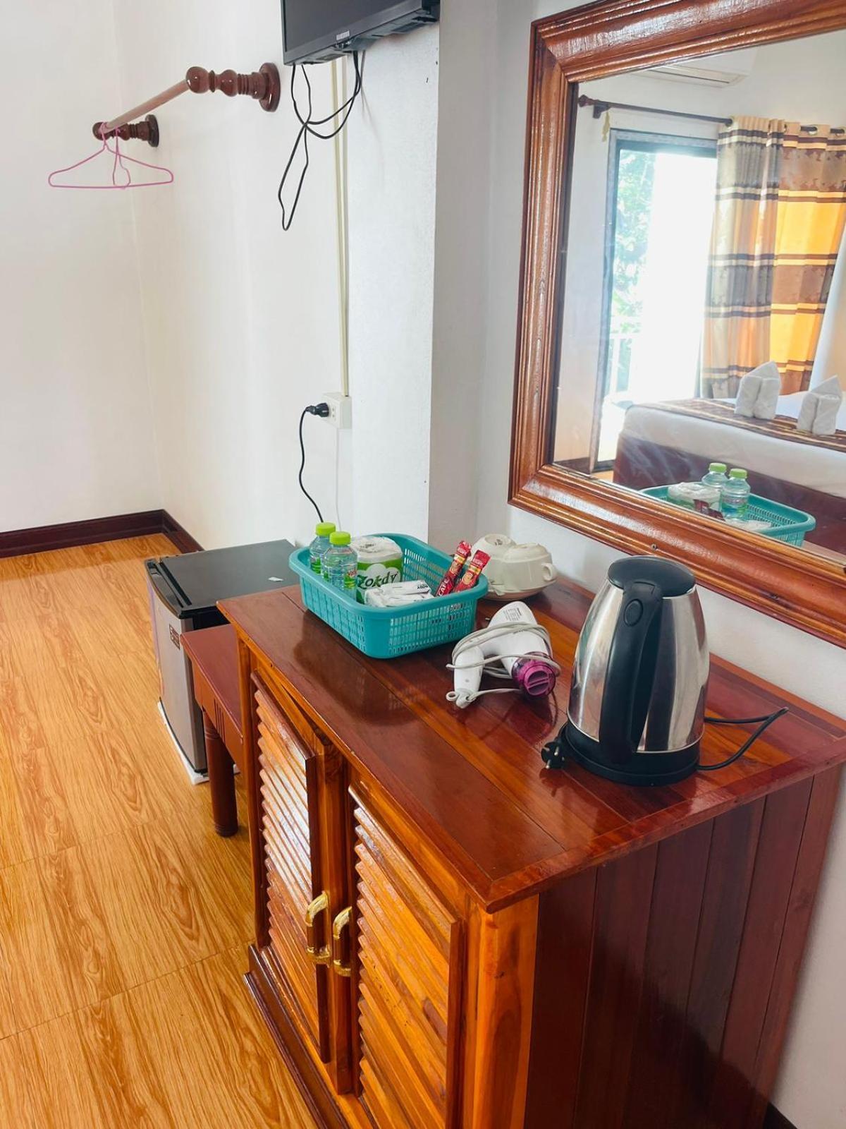Vang Vieng Global Hostel Экстерьер фото